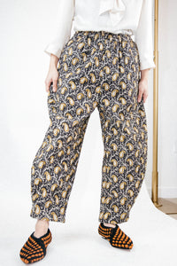 comfortable elastic waist stylish pants