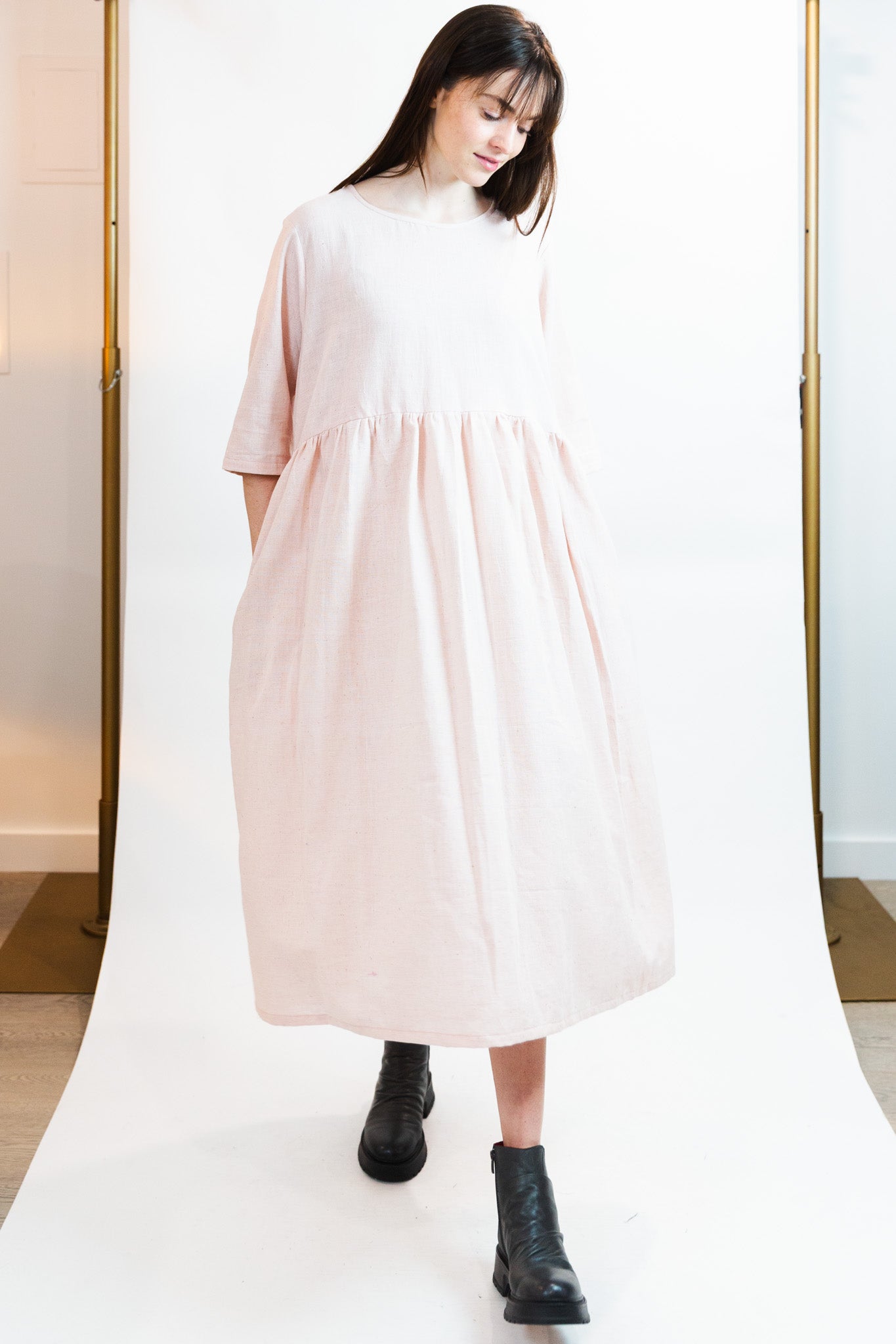Doree Dress in Handwoven Kala Cotton – Pale Pink